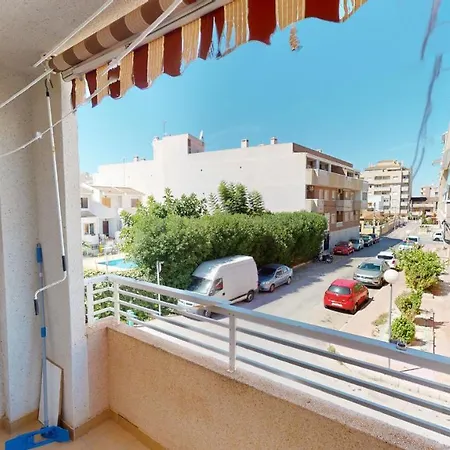 Well Located 2 Bed Apart For Beaches & All Ameniti 또레비에하